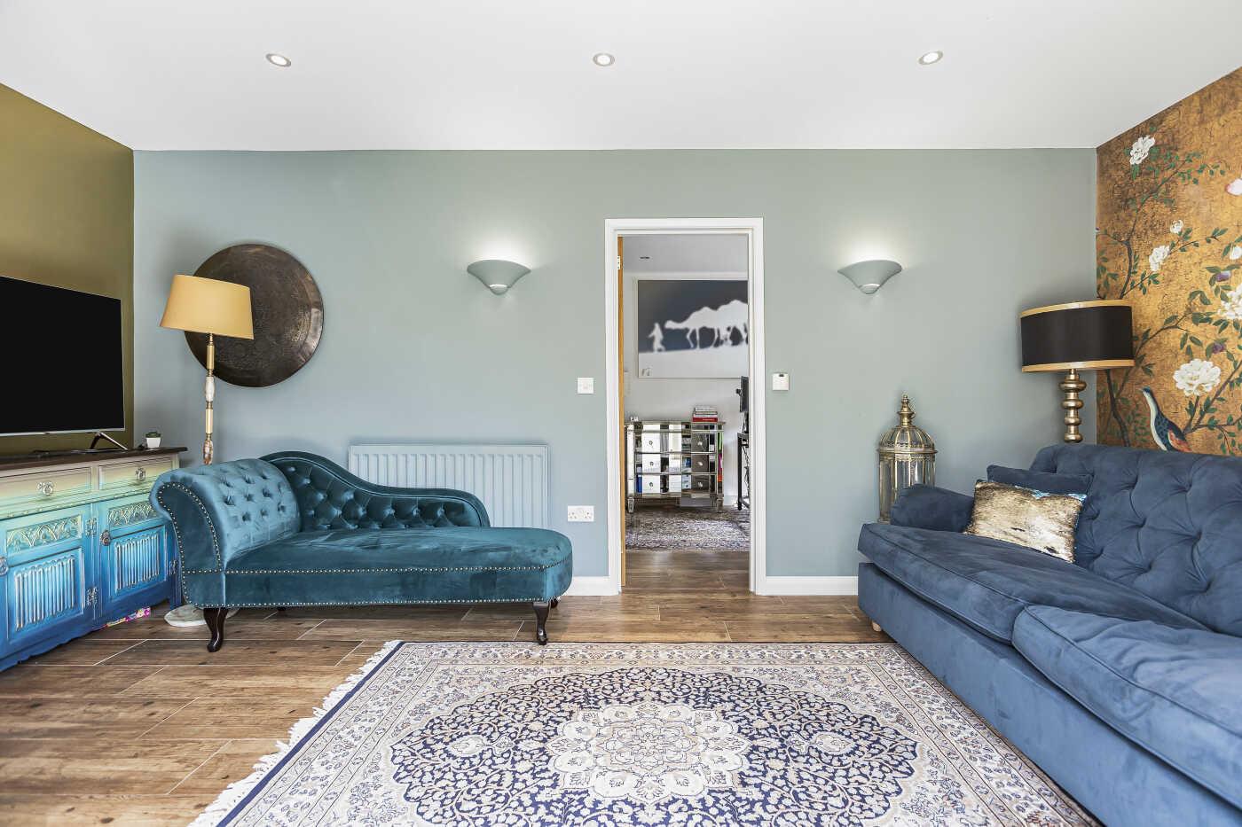 Northfield Avenue, Lower Shiplake